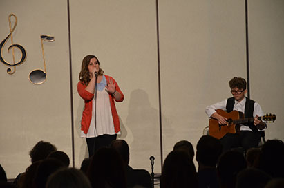 Senior Beth Heaton and sophomore Joey Vitagliano perform Sittin on the Dock of the Bay.