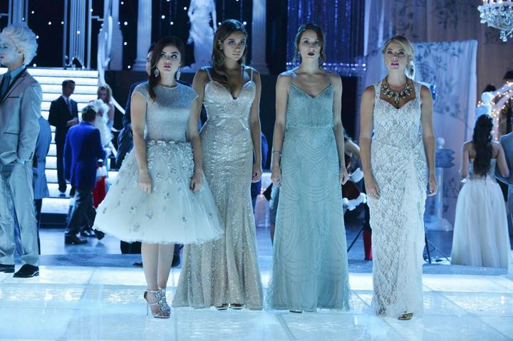 The Pretty Little Liars Winter Special premiered on 9 Dec. 2014. This picture is from the scene at the Christmas ball. 