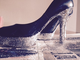If you have an old pair of heels that are worn out and dingy, why not glam it up with glitter? Glitter can make anything old look fabulous! 