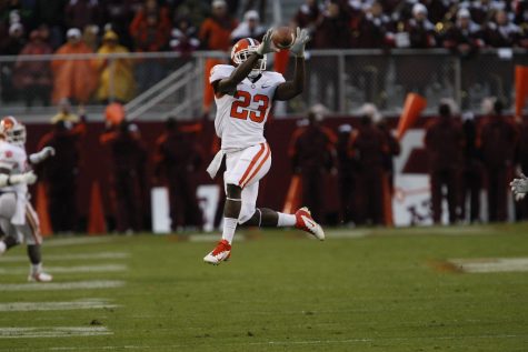 Clemson and Ohio State Take on the Fiesta Bowl